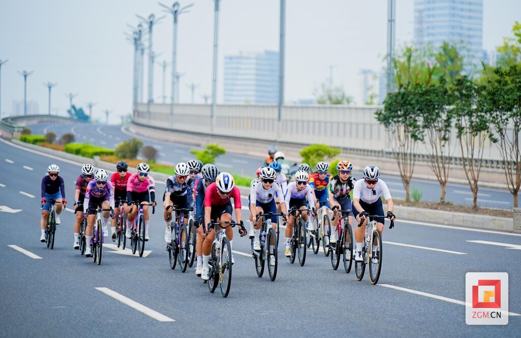 环城公路骑行.JPG