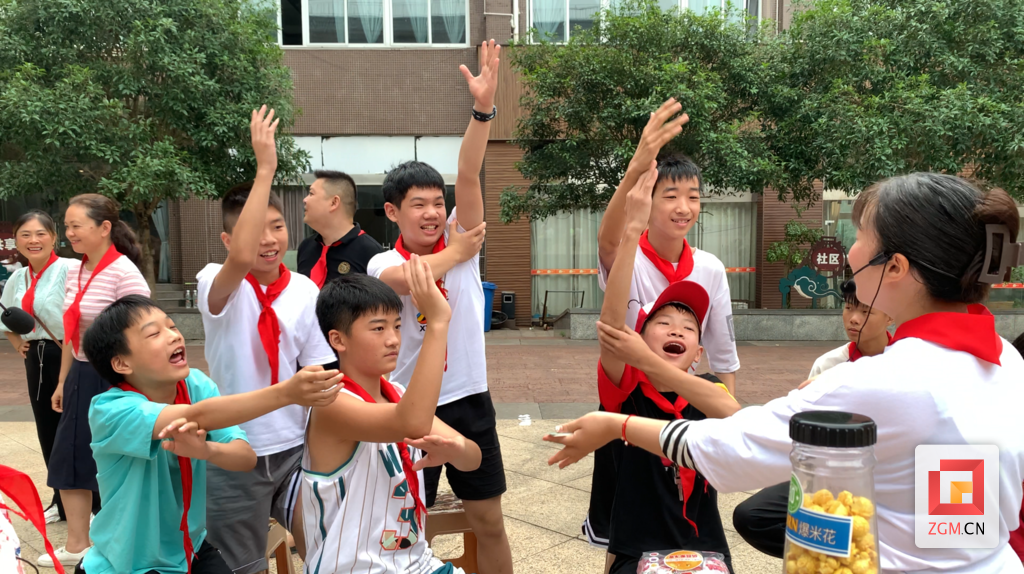 夏令营活动照片.png