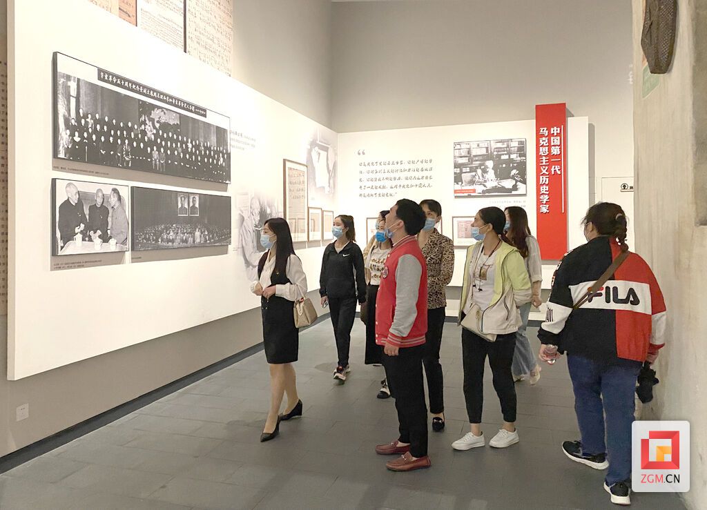 下载图片 (3).jpg