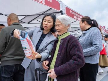 法治春风暖盐都！盐都暖心公共法律服务中心正式授牌成立