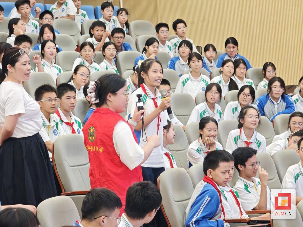 “小龙巡盐都”融入宣讲内容.jpg