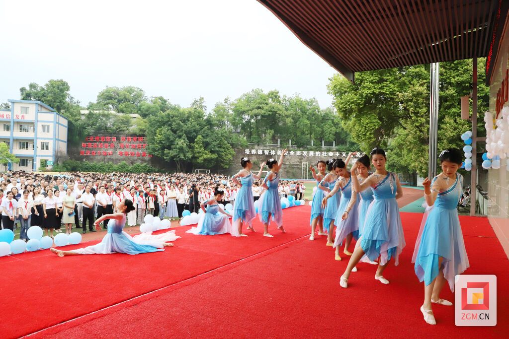 艺术展演 记者 陈凡逸 摄.JPG