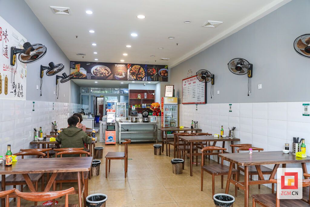 干凈整潔的店鋪環(huán)境.jpg
