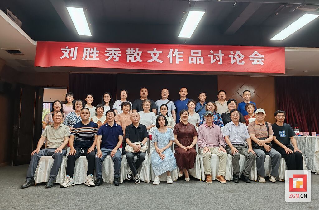 合影留念.jpg