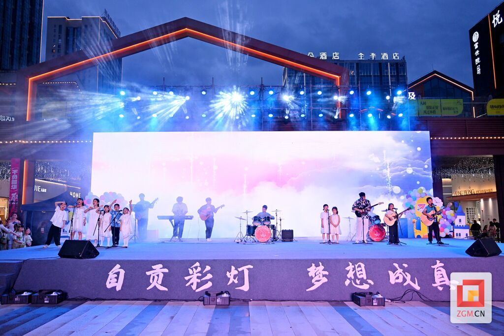 JIE_1768.JPG