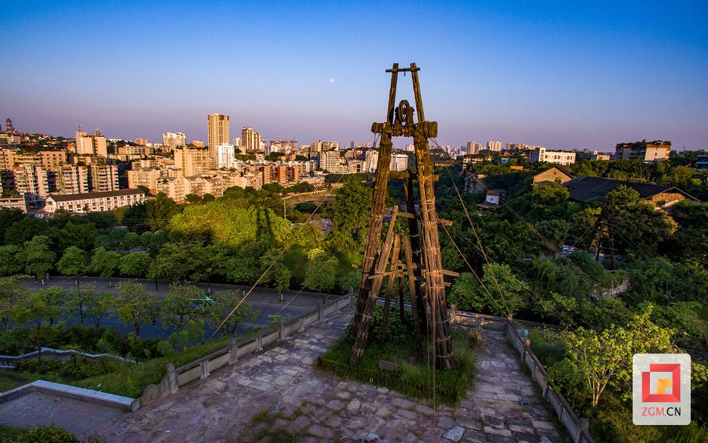 天车近景.jpg