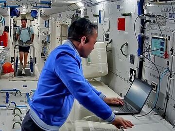 神舟二十一号乘组开展首次全系统压力应急演练