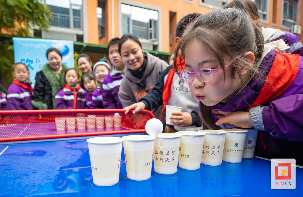 吹乒乓球比赛 记者 叶卫东 摄.jpg