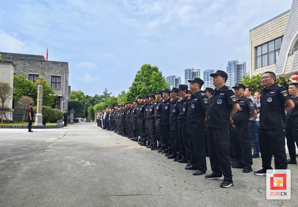 列隊訓(xùn)練.jpg