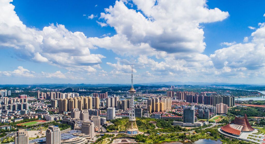 株洲市区航拍图。图片由株洲日报社提供