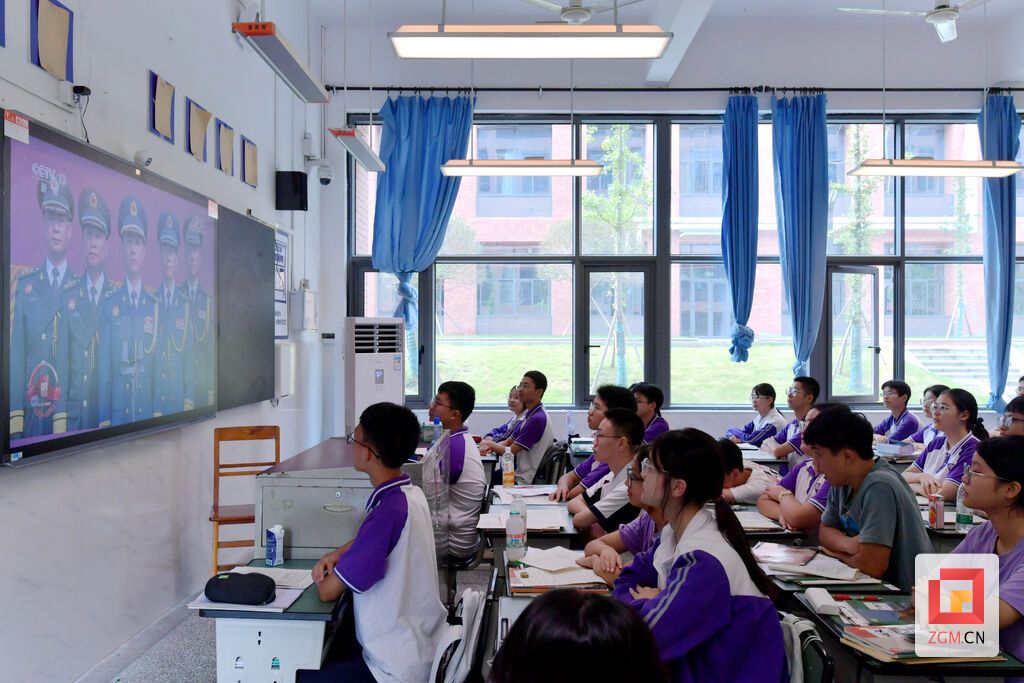 9月3日,自贡市蜀光中学.jpg