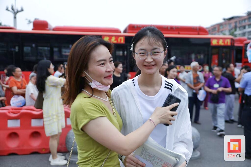 299032c85a024c1795683dcc93179eb.jpg
