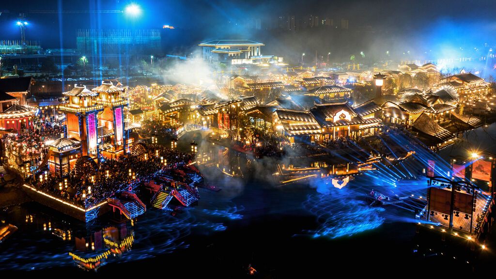 南岳里夜景 李绵星摄.jpg