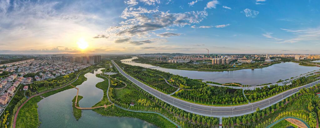 图：乌兰浩特城市新貌。  兴安日报社融媒体记者 王永生 摄