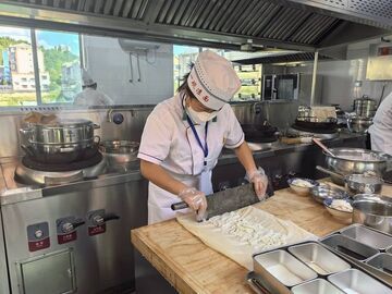 广元蒸凉面、剑门豆腐要“考证”了！四川为两项美食制定技能考核规范