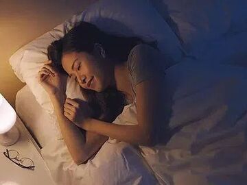 长期这样睡觉会导致大脑加速衰老、全身炎症水平上升 如何改善？