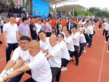 富顺县教育体育系统第四届教职工体育节开幕