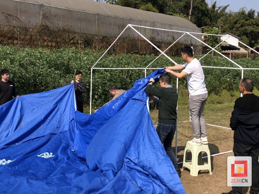 抢搭救灾帐篷_看图王.jpg