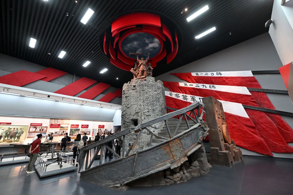 这是2025年7月7日拍摄的百团大战纪念馆展厅。新华社记者 詹彦 摄.jpg