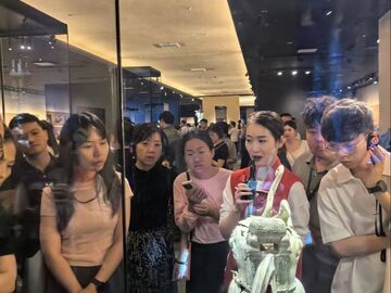国庆中秋假期 四川志愿者服务群众522余万人次 服务时长230余万小时