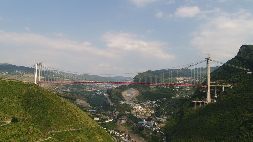 泸州日报图2：如今，太平镇渡口修起了赤水河红军大桥，两岸通达仅需10分钟。图片由古蔺县委宣传部提供.jpg