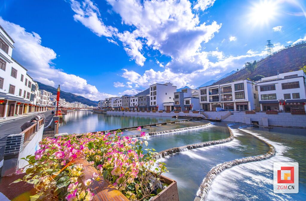 風景秀麗的錢排雙合村.jpg
