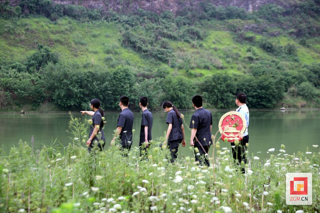 巡河.jpg
