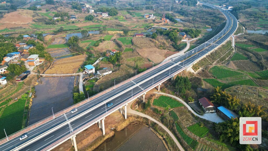 榮縣快速通道全線通車.jpg