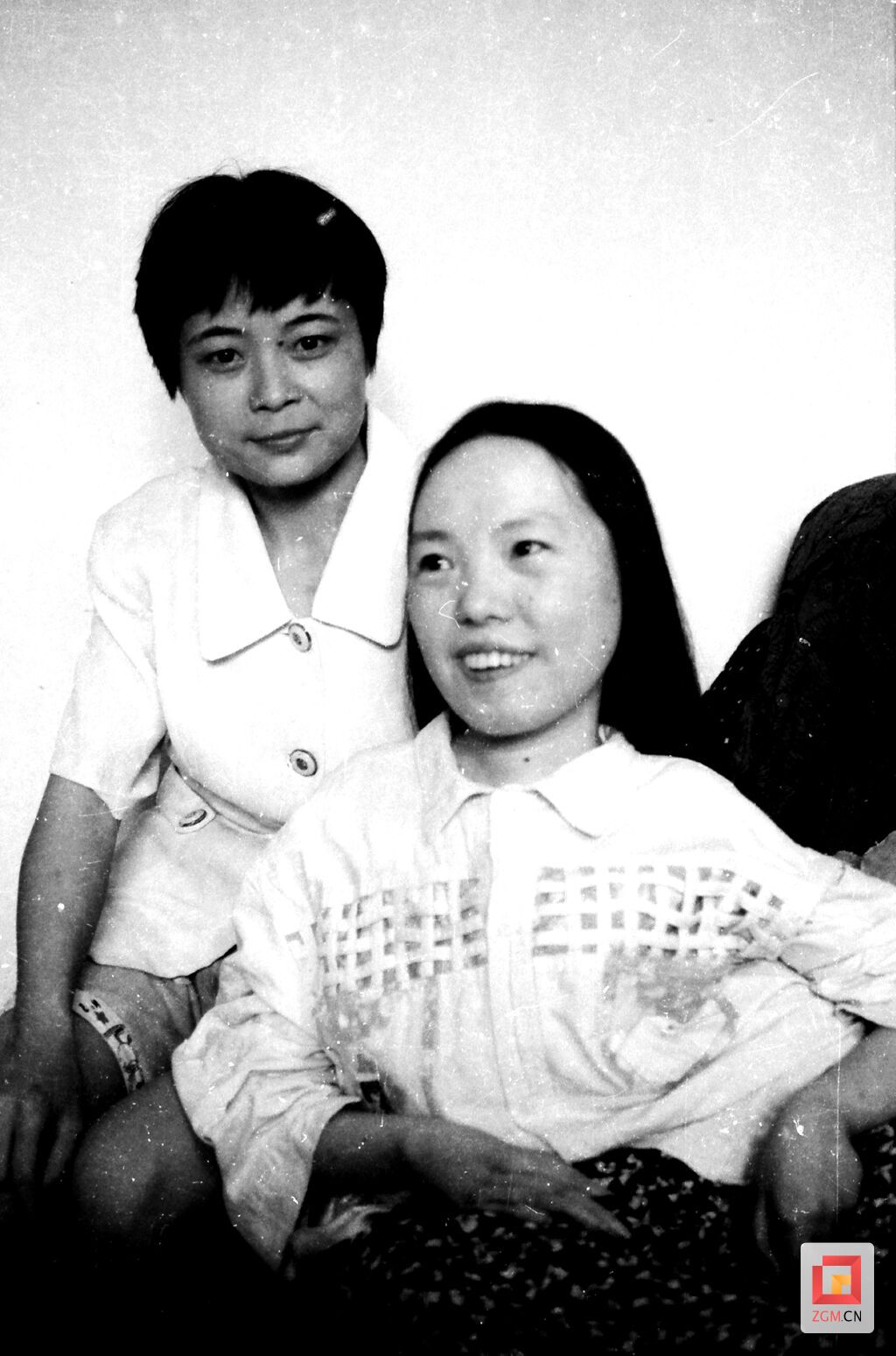 赖雨与曾云聪（曾五妹）合影 邓佑云 摄.jpg