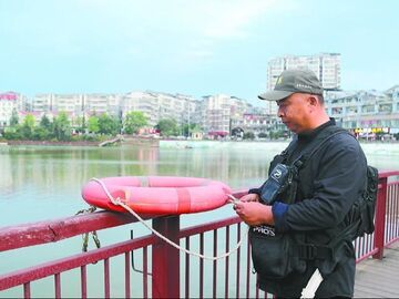 义务巡湖16年，勇救落水者26人——莲花湖上的“中国好人”