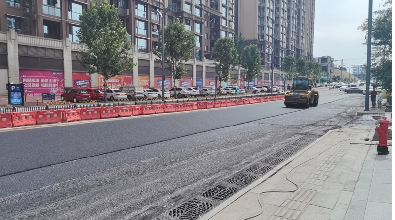 都市风景小区附近道路雨污分流管网改造完成现场.png