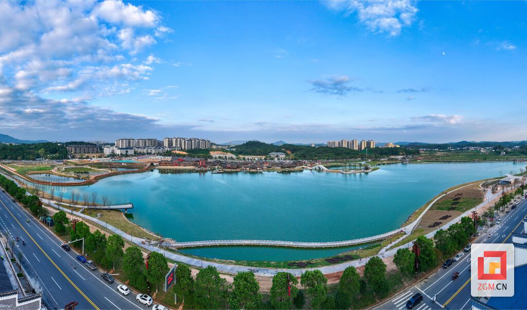 金月湖·南岳里鸟瞰图。 周围摄.jpg